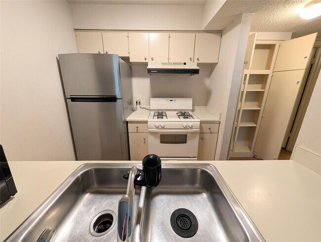 Photo - 7801 Shoal Creek Blvd Unit 147
