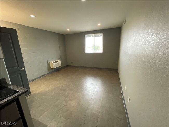 Building Photo - 223 N 9th St Unit 200 Rental