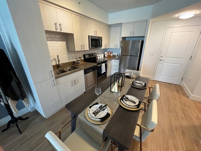 Building Photo - 2523 NE 183rd St Unit A5