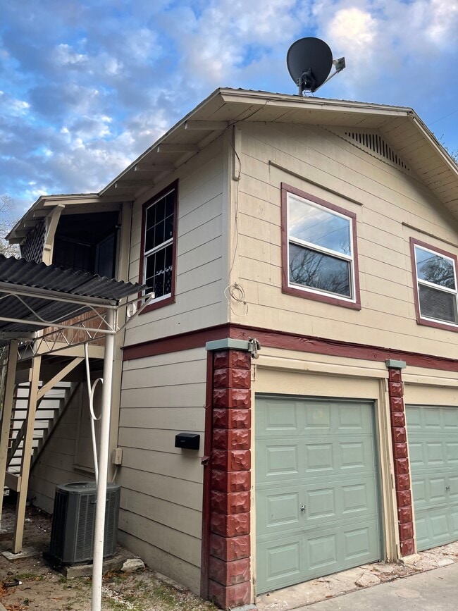 Photo - 776 14th Ave S