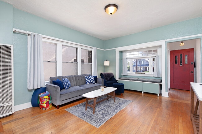 Photo - 1421 29th St