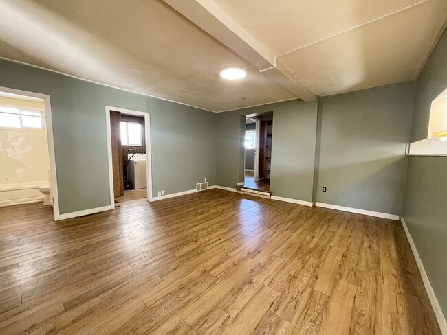 Photo - 4324-R250014324 Bowness Rd NW