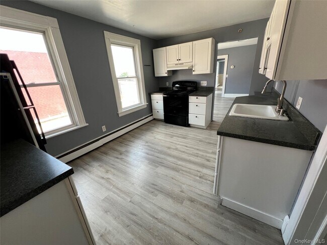 Photo - 761 Main St Unit 3E