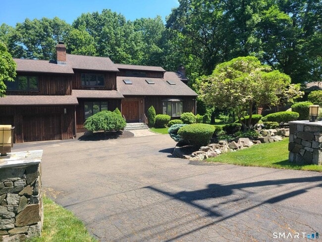 Photo - 925 Dunbar Hill Rd