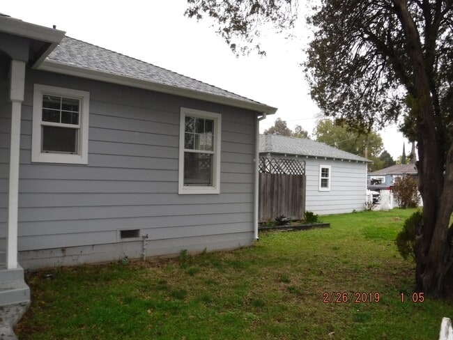 Photo - 905 Orange St