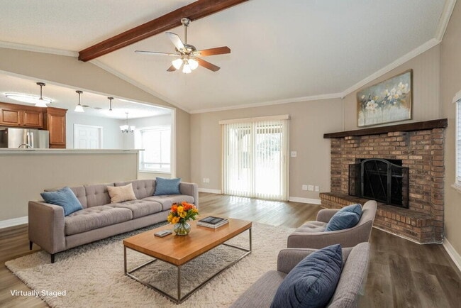 Photo - 811 Elmwood St