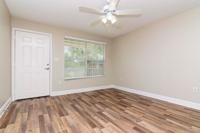 Photo - 2nd Floor - Recently Upgraded and Remodeled -1 Bedroom 1 Bath for Lease in Brandon, FL Unit 203