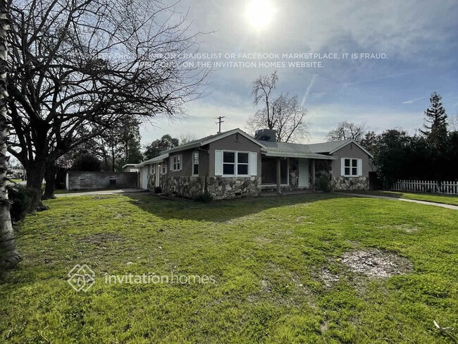 Photo - 3096 Yellowstone Ln