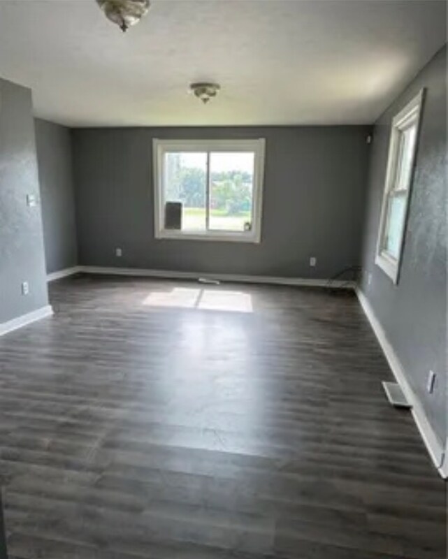 Photo - 209 Steadman St