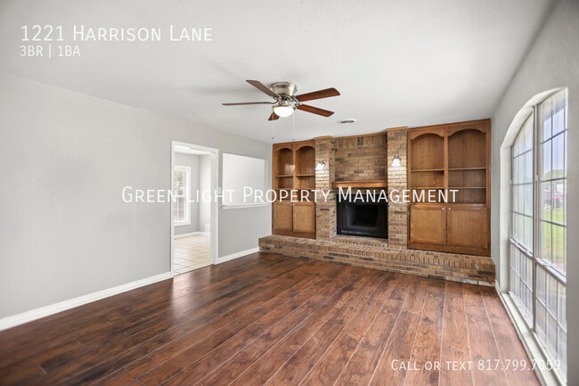 Photo - 1221 Harrison Ln