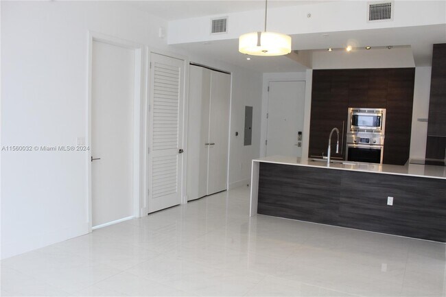 Photo - 301 Altara Ave Unidad UPH1001