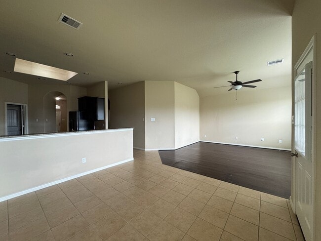 Building Photo - 19038 W Windhaven Terrace Trail