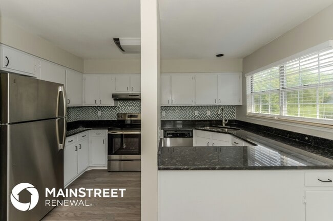 Photo - 106 Creekside Ct