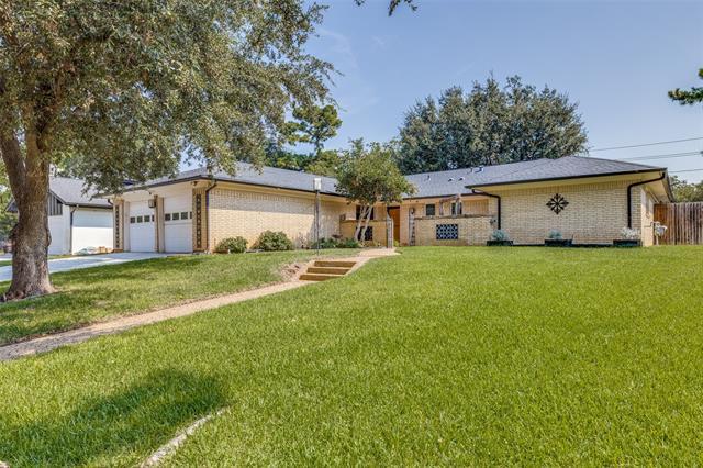 Photo - 1821 E Cedar Elm Dr