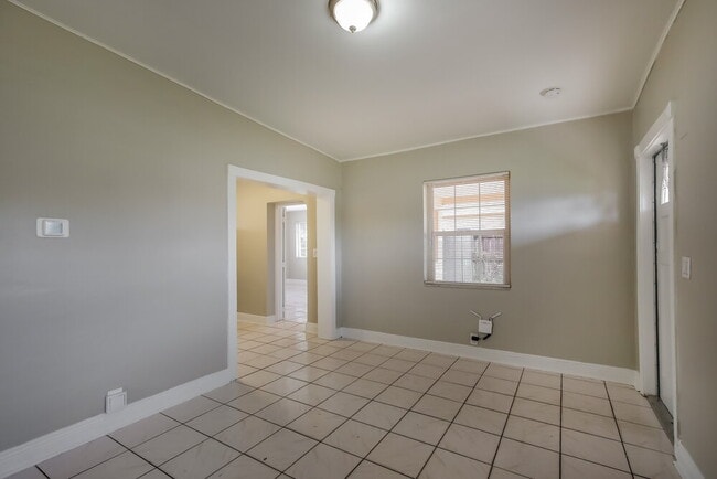 Photo - 1100 NW 143rd St