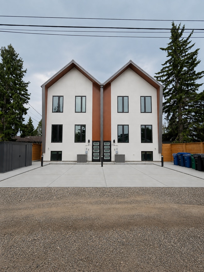 Building Photo - 3616 Richmond Rd SW