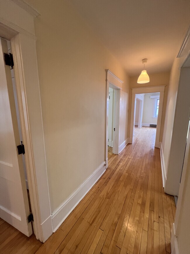 Photo - 147 Fifth Ave Unit 2