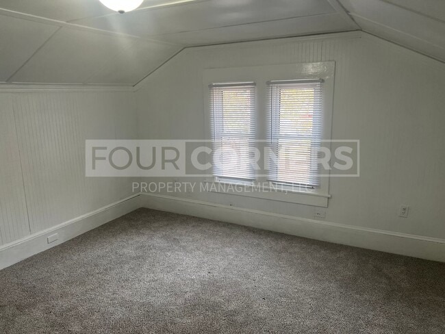 Photo - Lovely 1 Bedroom 1 Bath Apartment Unit B