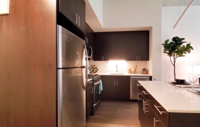 Photo - 1322 S Wabash Ave