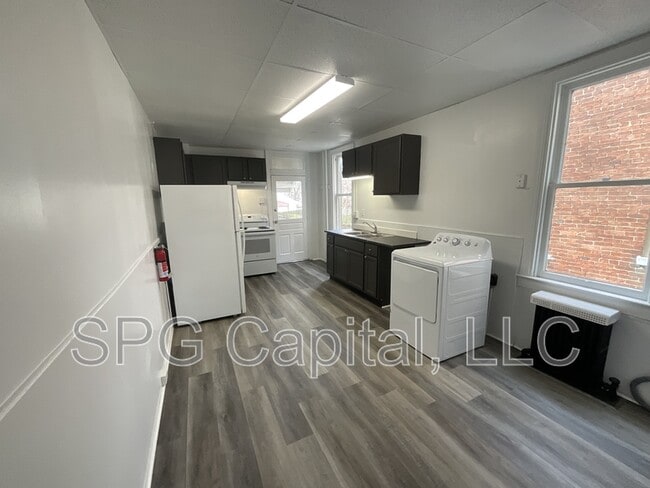 Photo - 730 W Mason Ave