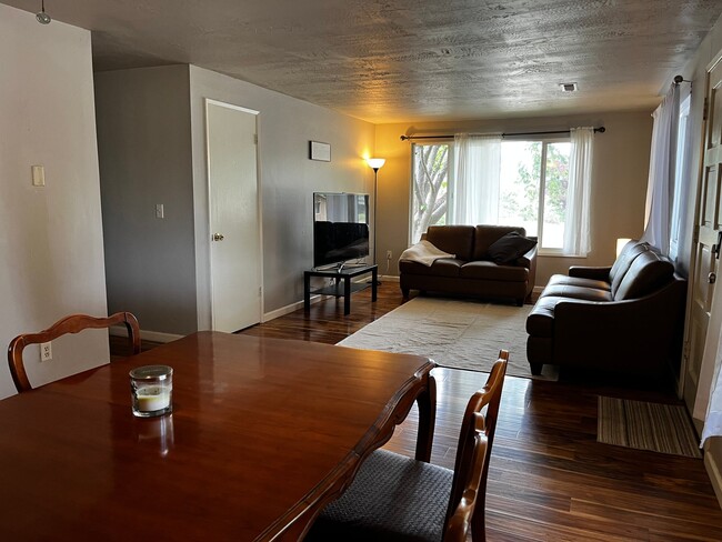 Photo - 925 Olympic Ave