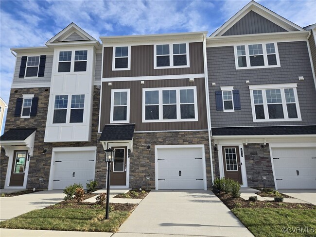 Photo - 456 Rivanna Hl Rd Townhome