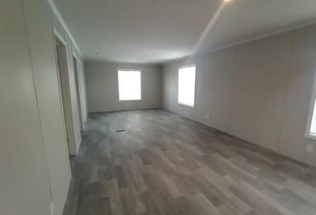 Photo - 500 Elmwood Ln