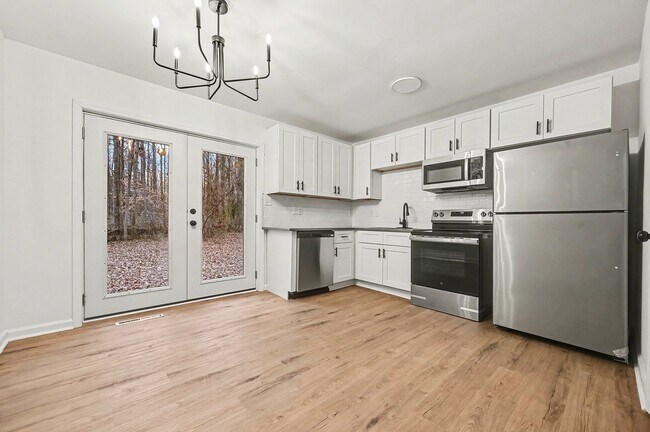 Photo - 5003 Lakecrest Dr