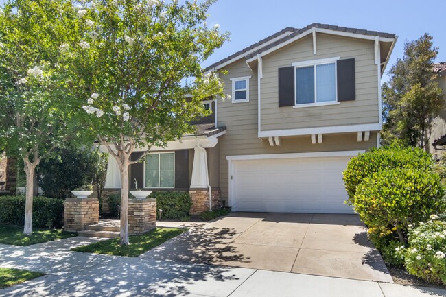 Building Photo - Coming Soon - Highly desired Alta Vista Community Home!