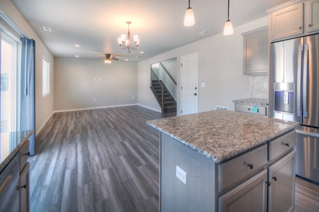 Photo - 4611 Amazonite Dr