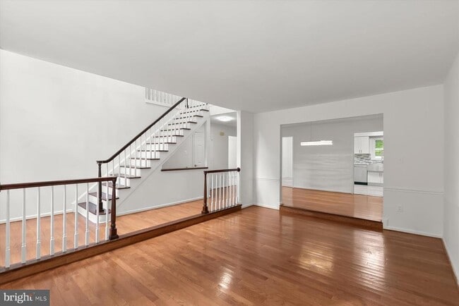 1550 McLean Commons Ct