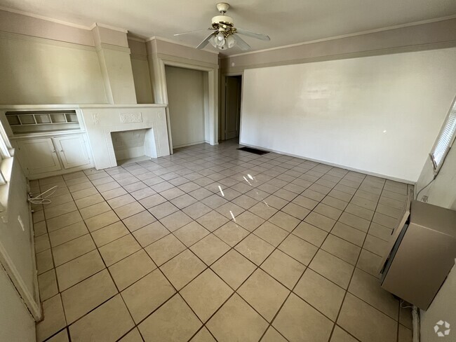 Building Photo - 392 N Mentor Ave Unit 392 Rental