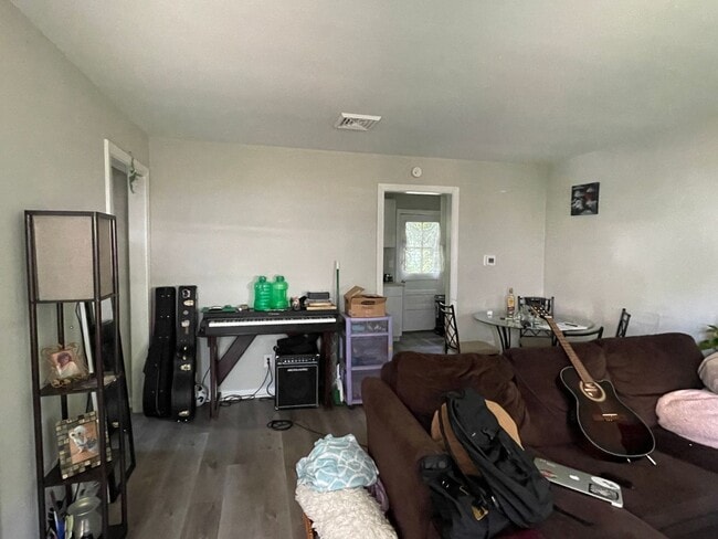 Photo - 2403 5th Ave
