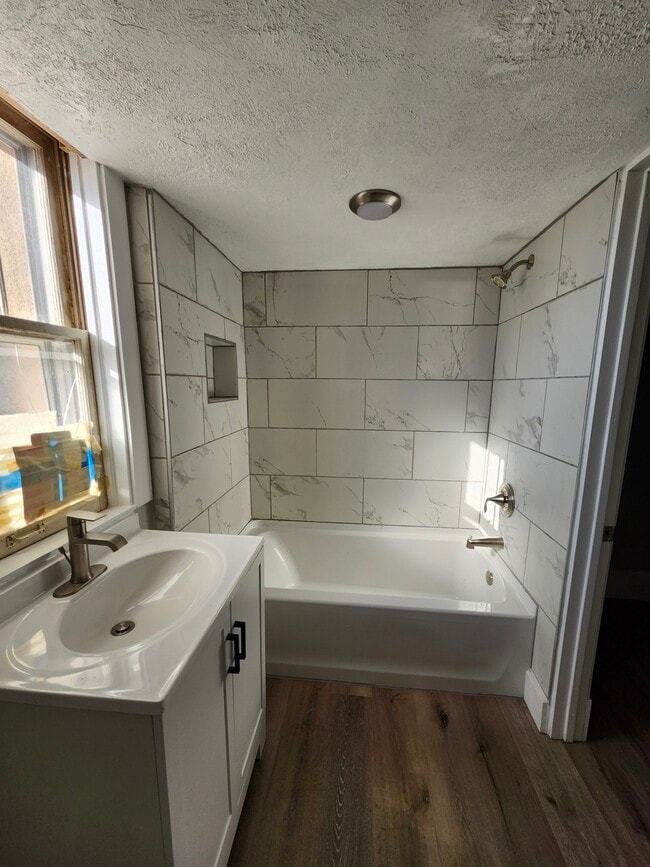 Photo - 811 Ridge Ave