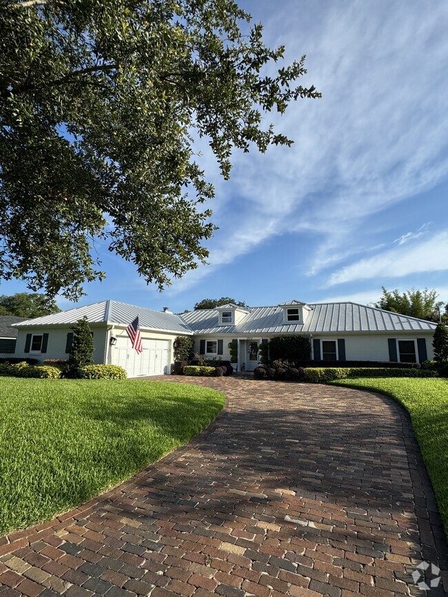 Building Photo - 2513 Sweetwater Trail Rental