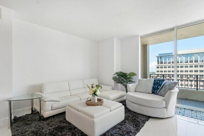 Photo - 550 Okeechobee Blvd Unidad 1809