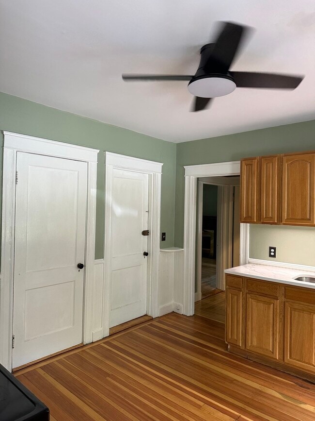 188 Newman Ave Unit 1