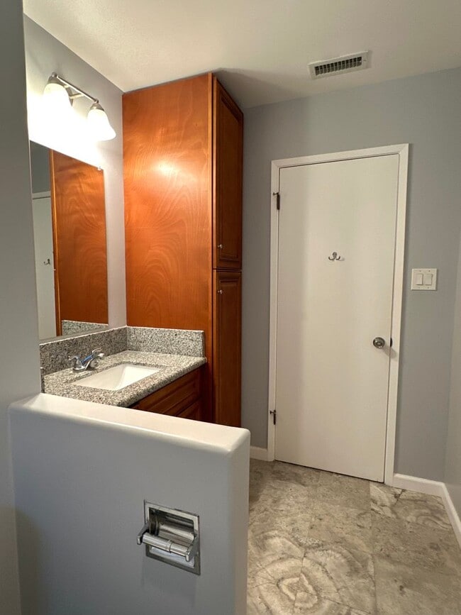 Photo - Maricopa Unit House