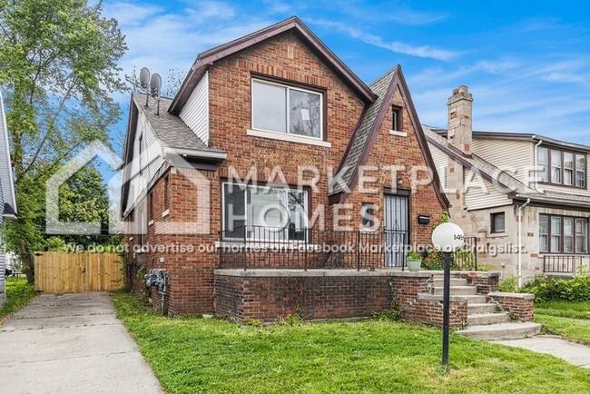 Photo - 14961 Strathmoor St