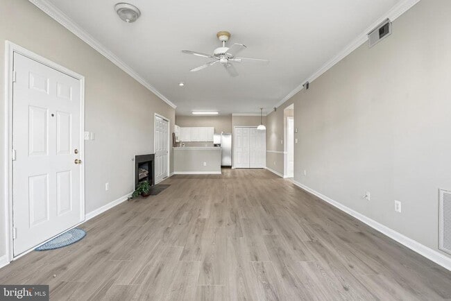 Photo - 9212 Azure Ct Unidad 102