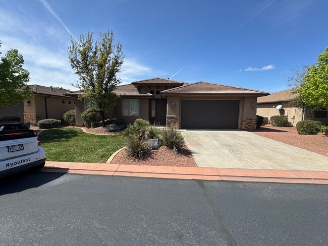 Photo - Highly Desirable Lakota Ridge!