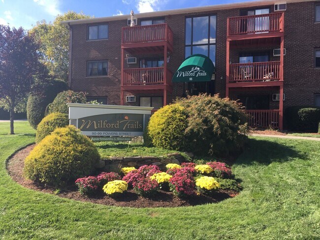 Building Photo - 95 Powers St Unit 94