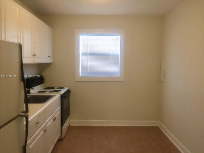 Photo - 2551 NW 13th St Unit 29