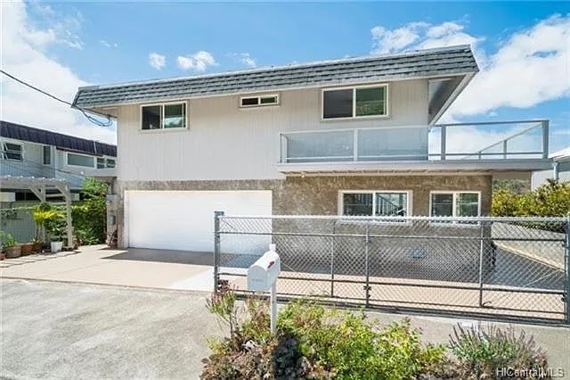 Photo - 1565 Ala Lani St House