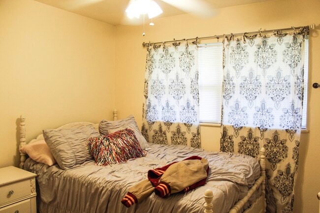 Photo - 403 Berkshire Dr