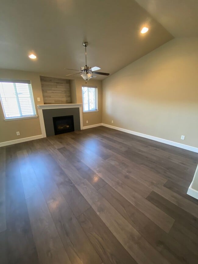 Photo - Newer NE Home, Gas Heat & A/C, All Applian...