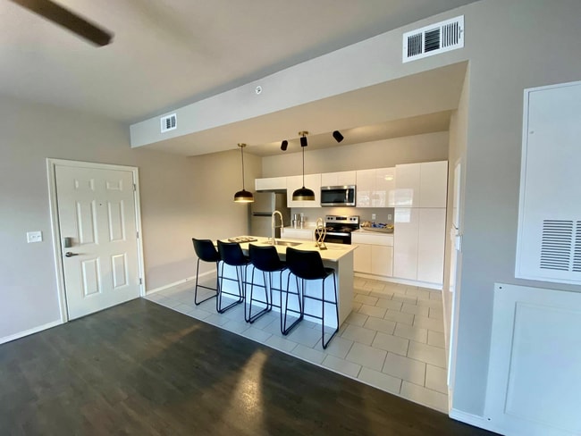 Crown at Seven Oaks Apartment Homes