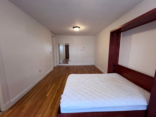 Photo - 857 Massachusetts Ave Unit #2