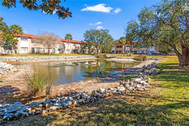 Photo - 1750 Belleair Forest Dr Unidad C7