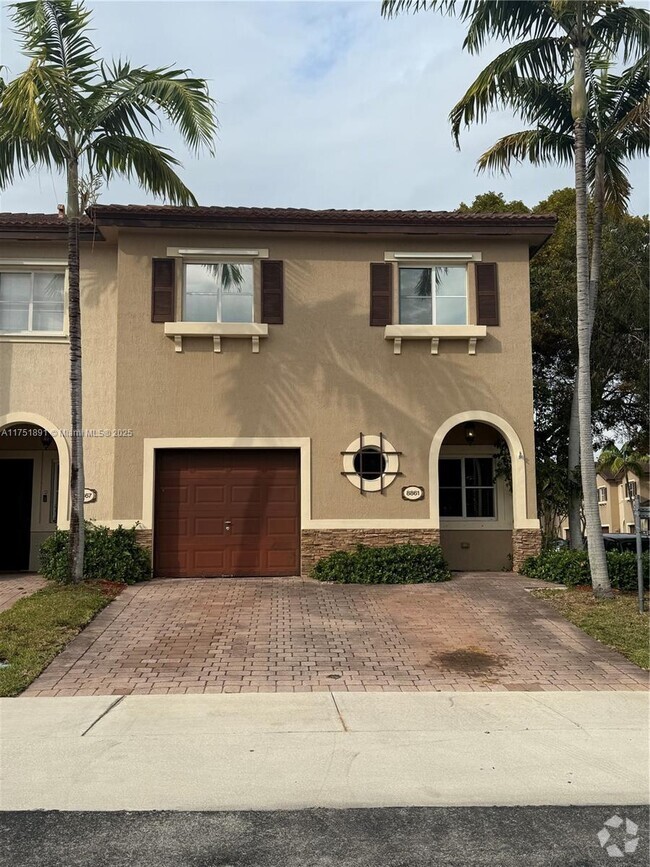 Building Photo - 8861 SW 221st Terrace Rental